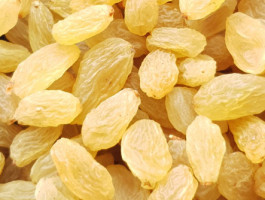 Sangali golden raisins