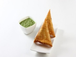 FROZEN CHICKEN SAMOSA