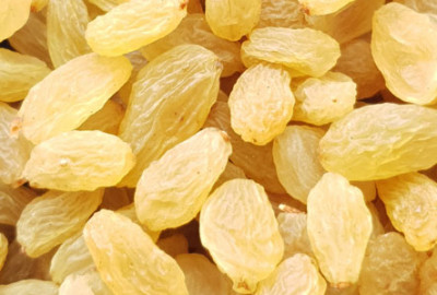 Sangali golden raisins