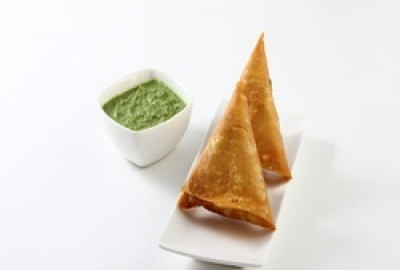 FROZEN CHICKEN SAMOSA