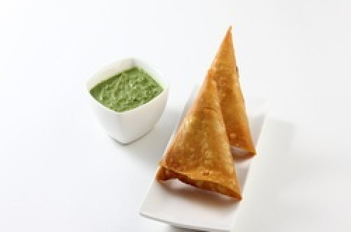 FROZEN CHICKEN SAMOSA
